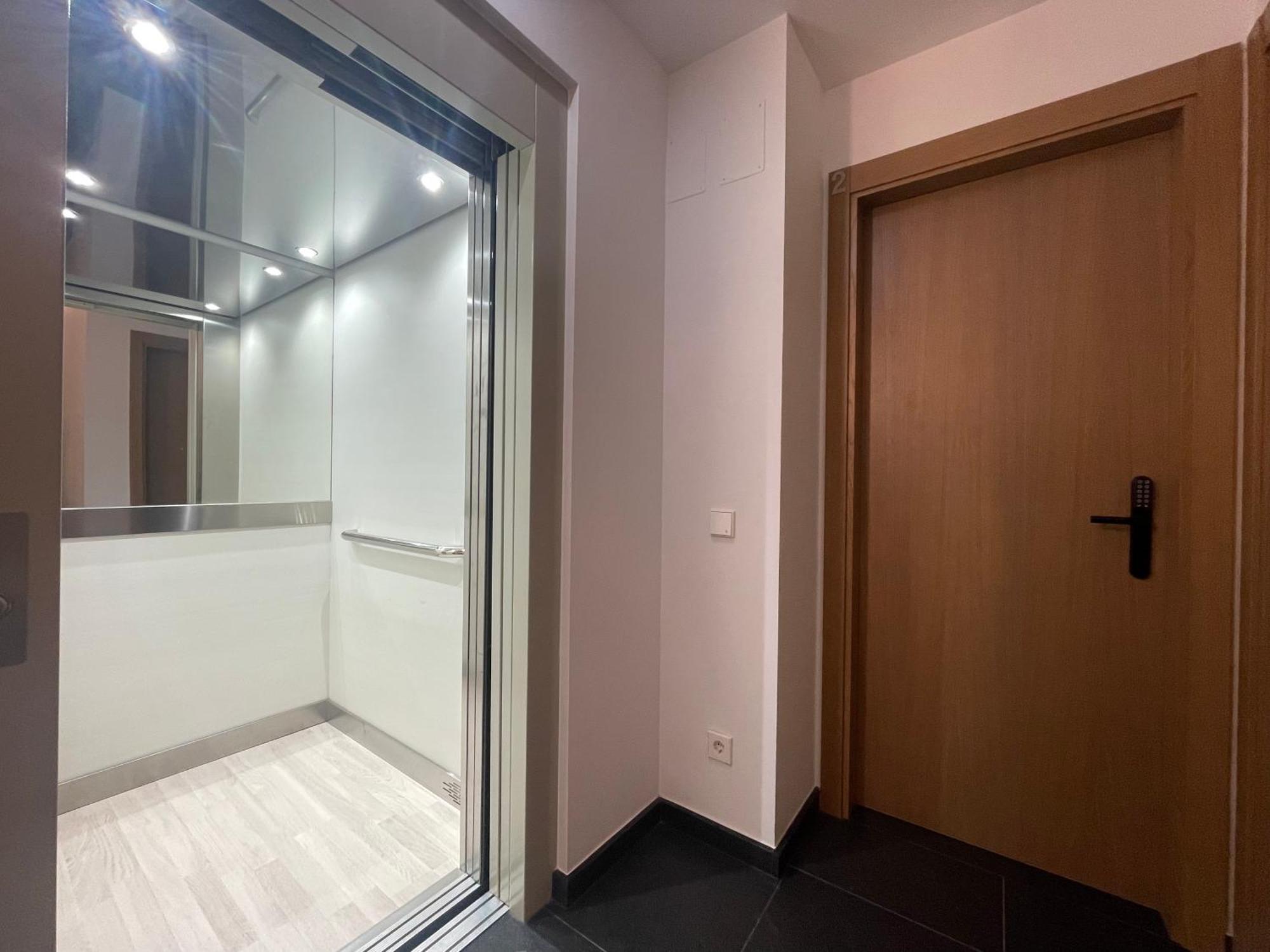 Apm Manresa Apartment Exterior photo