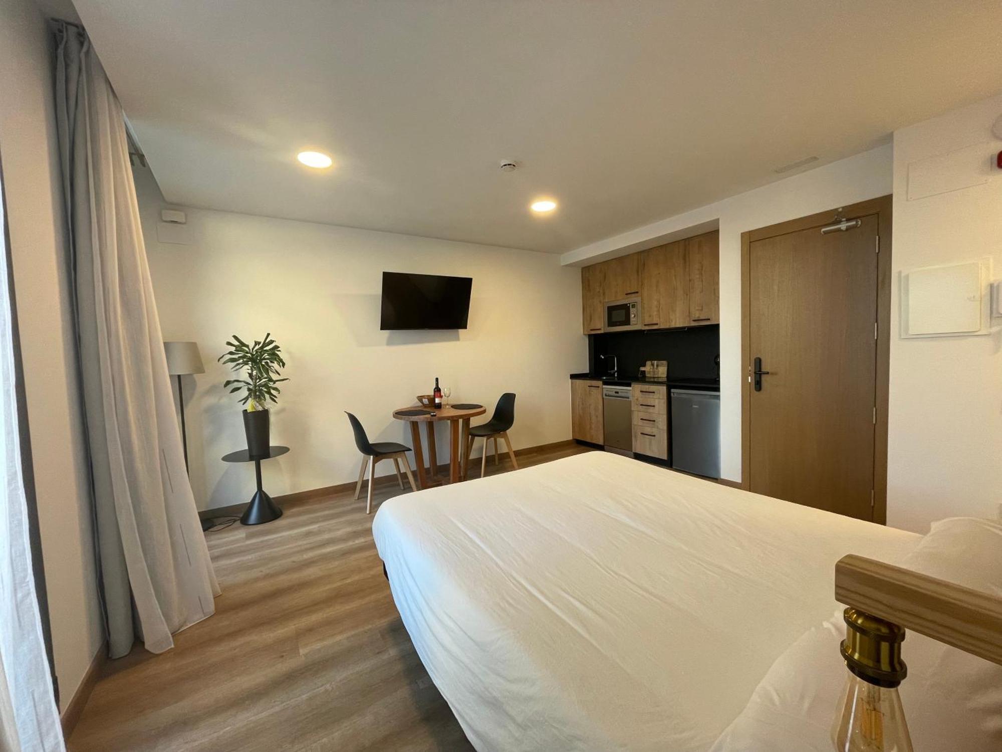 Apm Manresa Apartment Exterior photo