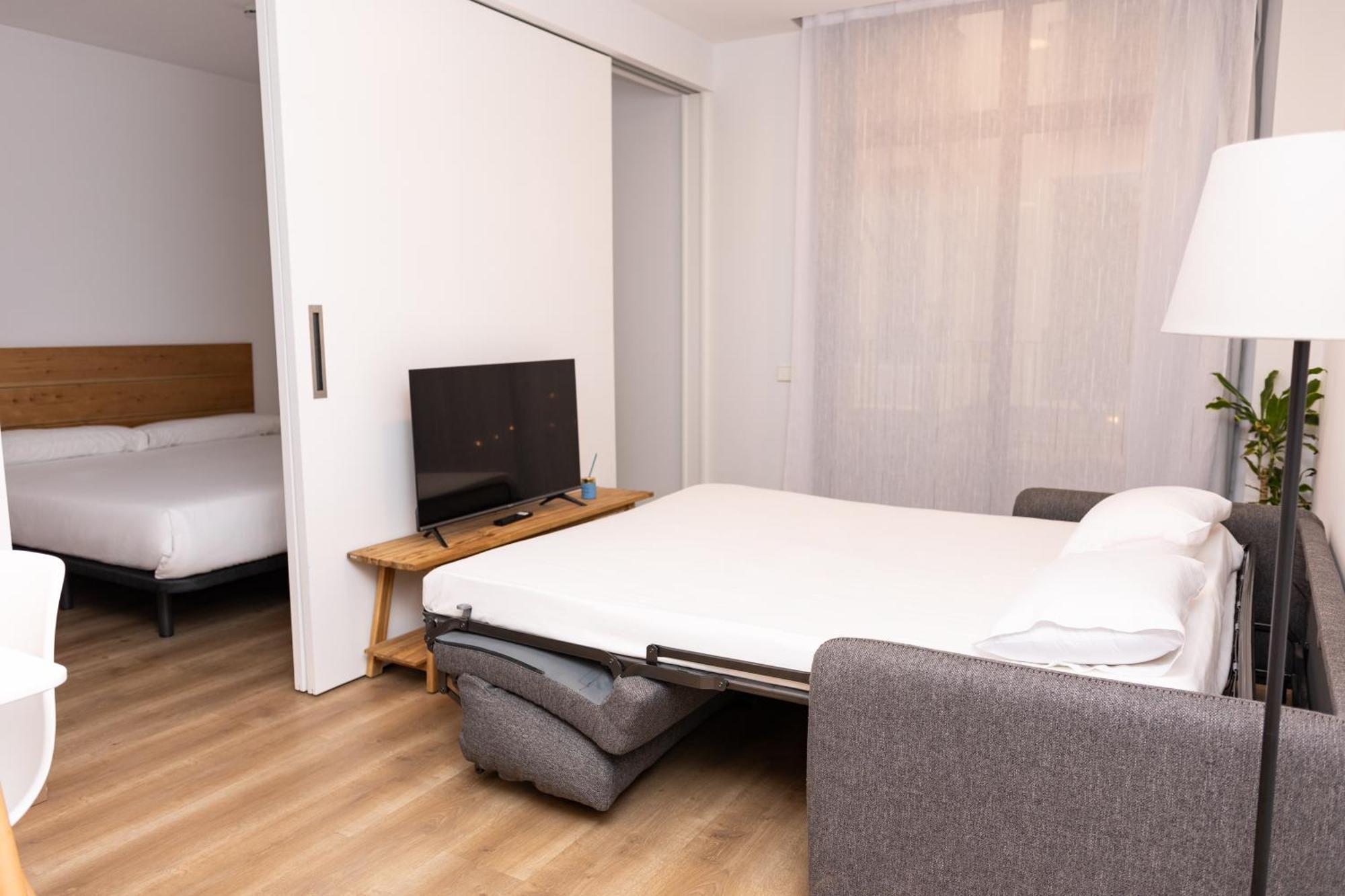 Apm Manresa Apartment Exterior photo